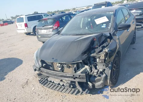 2018 Nissan Sentra S z USA, uszkodzony, nr VIN 3N1AB7AP0JY295498